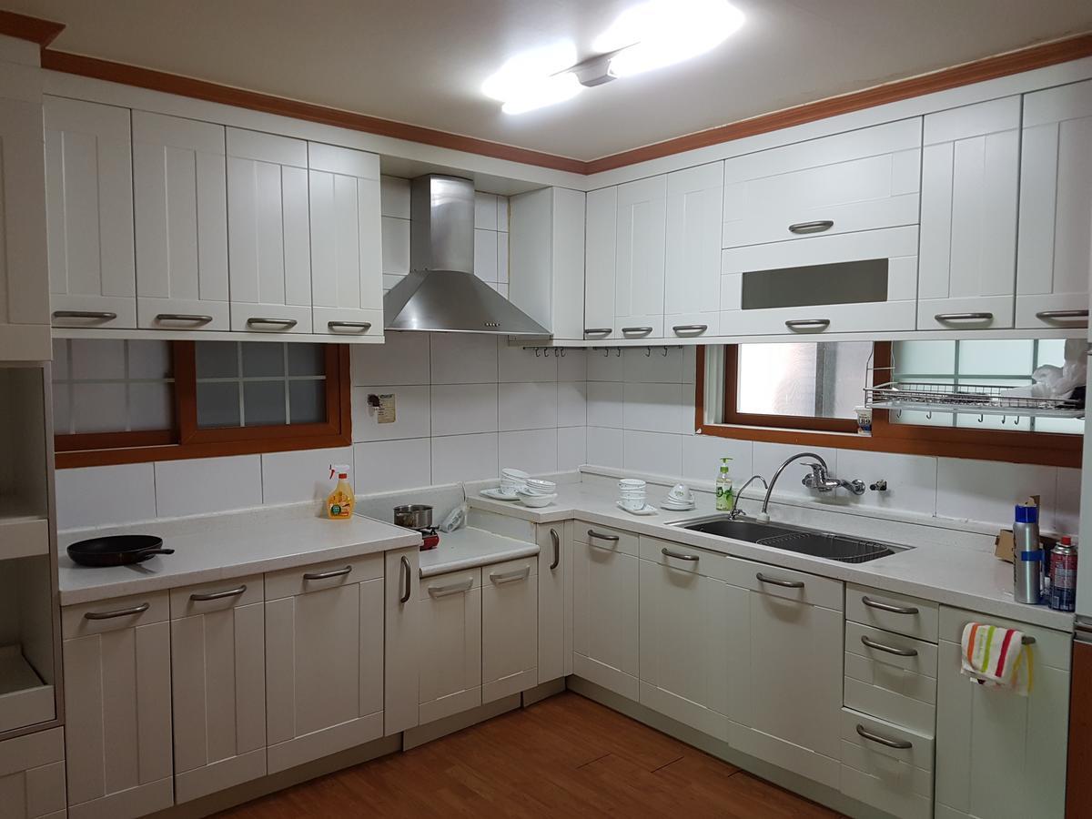 מלון אינצ'ון Kona House מראה חיצוני תמונה